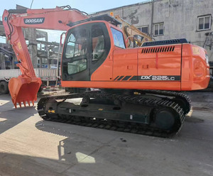 Excavadora Hidráulica Usada DOOSAN 225LC-9C de 22 Toneladas, Original, Usada, en Venta - Product Image 3