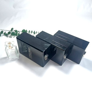 Caja <span class=keywords><strong>de</strong></span> perfume brillante con logotipo personalizado al por mayor, caja <span class=keywords><strong>de</strong></span> <span class=keywords><strong>regalo</strong></span> <span class=keywords><strong>de</strong></span> <span class=keywords><strong>madera</strong></span> <span class=keywords><strong>de</strong></span> alto brillo con inserto - Product Image 5