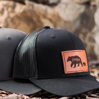 Venta flash Sombrero de camionero de granja de 5 paneles con parche bordado de animales de moda Gorra de malla Personalizar su logotipo Gorras de calidad superior
