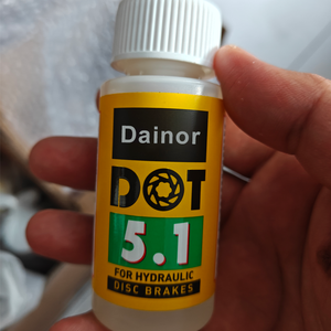 Líquido <span class=keywords><strong>de</strong></span> <span class=keywords><strong>Frenos</strong></span> Hidráulico <span class=keywords><strong>Mineral</strong></span> <span class=keywords><strong>de</strong></span> 60 ml, Aceite <span class=keywords><strong>de</strong></span> Motor Dot5.1 <span class=keywords><strong>para</strong></span> <span class=keywords><strong>Frenos</strong></span> <span class=keywords><strong>de</strong></span> Disco, Rines Hidráulicos y Bicicletas - Product Image 3