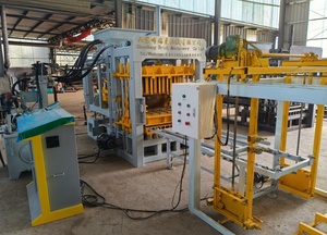 QT4-<span class=keywords><strong>15</strong></span> Ziegelmaschine zur Herstellung von Mini-Blocksteinen, Automatische Baumaterial-Betonstein-Maschine, Bestseller in Afrika - Product Image 3