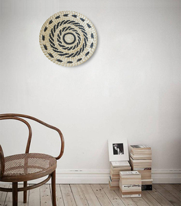 Oneup — panier africain rond noir, lot de décorative tissée en jonc de mer, haut de gamme, bon marché, plaque à suspendre, bleu, 2022 - Product Image 6