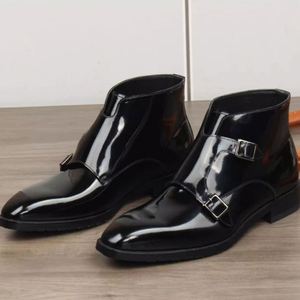 Chaussures habillées carrées pour hommes en cuir brocart gravé, faites à la main, haut de gamme, respirantes, antidérapantes, pour mariages et événements formels - Product Image 1