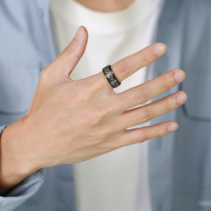 Anneaux de base rotatifs de 8mm pour hommes en acier inoxydable noir décontracté <span class=keywords><strong>Alliance</strong></span> masculine élégant Punk Spinner anneaux bijoux de prière - Product Image 3