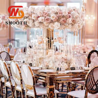 Centre de table de mariage de luxe SMOOTH en acier inoxydable doré brillant avec perles suspendues, support de fleurs en métal