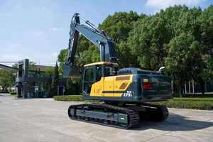 NOUVELLE EXCAVATRICE HYUNDAI HX275L 2026, 27 TONNES, À CHENILLES, MOTEUR CUMMINS, HAUTE STABILITÉ, MACHINE À CREUSER LES TRANCHES PROFONDES, PRÊTE POUR LA LIVRAISON - Product Image 4