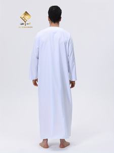 Burka Árabe para Hombre 2025, Tejido Ligero Antiestático, Elegante, con Manga Larga y Patrón Tribal - Product Image 3