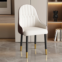 Chaise de salle à manger moderne et simple en similicuir, style luxe léger, avec dossier et assise rembourrée, pour la maison, l'appartement, l'hôtel et le restaurant