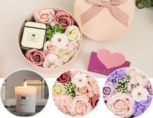 Bestseller: Confezione Regalo con Candela Profumata Rotonda e Fiori per Feste di Compleanno e Festa della Mamma - Product Image 2