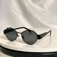 Lunettes de soleil tendance de haute qualité UV400, légères, confortables, à monture carrée complète, verres dégradés colorés en PC, petites et élégantes