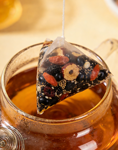 ชาสมุนไพรเพื่อสุขภาพและเร่งการเจริญเติบโตของเส้นผม ขนาด 50 กรัม ขายดี พร้อมสมุนไพรธรรมชาติและข้าวกล้องดำ - Product Image 3