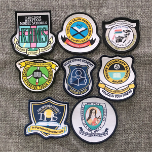 Huy Hiệu Đồng Phục Trường Học Thêu Nigeria Làm Theo Yêu Cầu Giá Rẻ Từ Nhà Máy Huy Hiệu Sắt Trên Thẻ Thêu Viền Chữ Merrow Huy Hiệu Ngực Được May Trên - Product Image 6