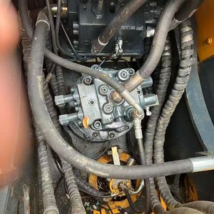 Excavadora Hyundai 220Lc-9S Usada, Orientada a la Exportación, 22 Toneladas, Precio de Descuento con Bomba Hidráulica Shimadzu Certificada CE EMC - Product Image 6