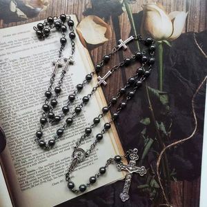 Colliers religieux en hématite avec perles de chapelet et pendentif croix, chapelets catholiques avec pendentif croix, bijoux noirs en gros - Product Image 3