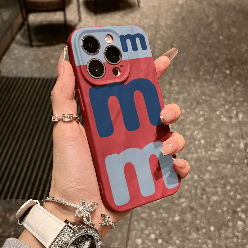 Wine-red pleated shell