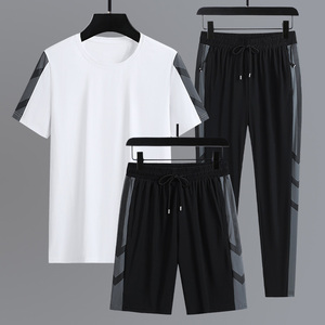 Ensemble de vêtements de sport de bonne qualité en trois pièces comprenant un t-shirt à manches courtes et un short, logo personnalisé, ensemble de trois pièces - Product Image 2