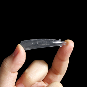 120 pièces de moules à ongles en plastique à bords intégrés, double forme, pour extension d'acrylique et de gel, outil de construction d'ongles pour manucure en salon et nail art - Product Image 4