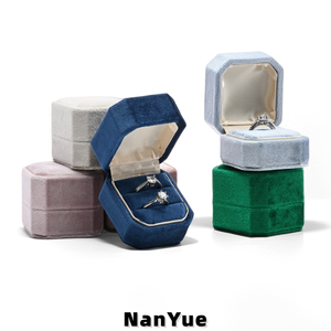 Caja <span class=keywords><strong>de</strong></span> Anillos Octogonal Vintage con Bisagras, Forro <span class=keywords><strong>de</strong></span> Terciopelo, Doble Ranura para Propuesta <span class=keywords><strong>de</strong></span> Matrimonio, Joyería, Exhibición en Tiendas y Fotografía - Product Image 4