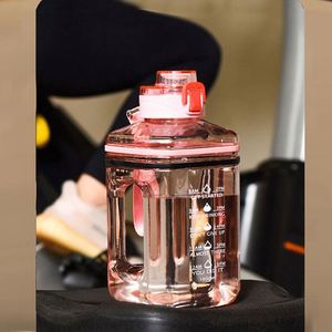 Botella de Agua Cuadrada Reforzada de 2.2 L (77 oz) sin BPA, Grande, Antiderrames, para Gimnasio y Culturismo - Product Image 4