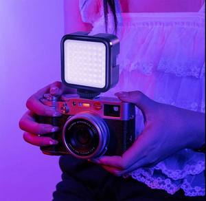 Mini Panel de luz de video LED portátil, brillo regulable, lámpara de video suave recargable <span class=keywords><strong>para</strong></span> maquillaje, luz de relleno de estudio Selfie - Product Image 5