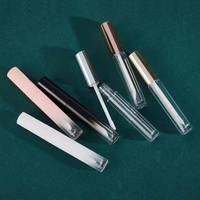 Tube de rouge à lèvres vide en plastique avec logo personnalisé et bouchon à vis, emballage cosmétique pour gloss à lèvres avec impression sérigraphiée