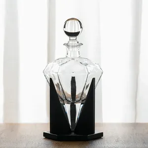 Grosir Kualitas Tinggi Kristal Kaca Berlian Brandy Vodka Whisky Decanter Whiskey Decanter dengan Stopper untuk Dijual