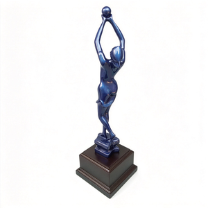 Trophée personnalisé en métal, trophée pour femme en or rose, figurine mince, base noire à facettes, trophée souvenir Reine de la Beauté - Product Image 3