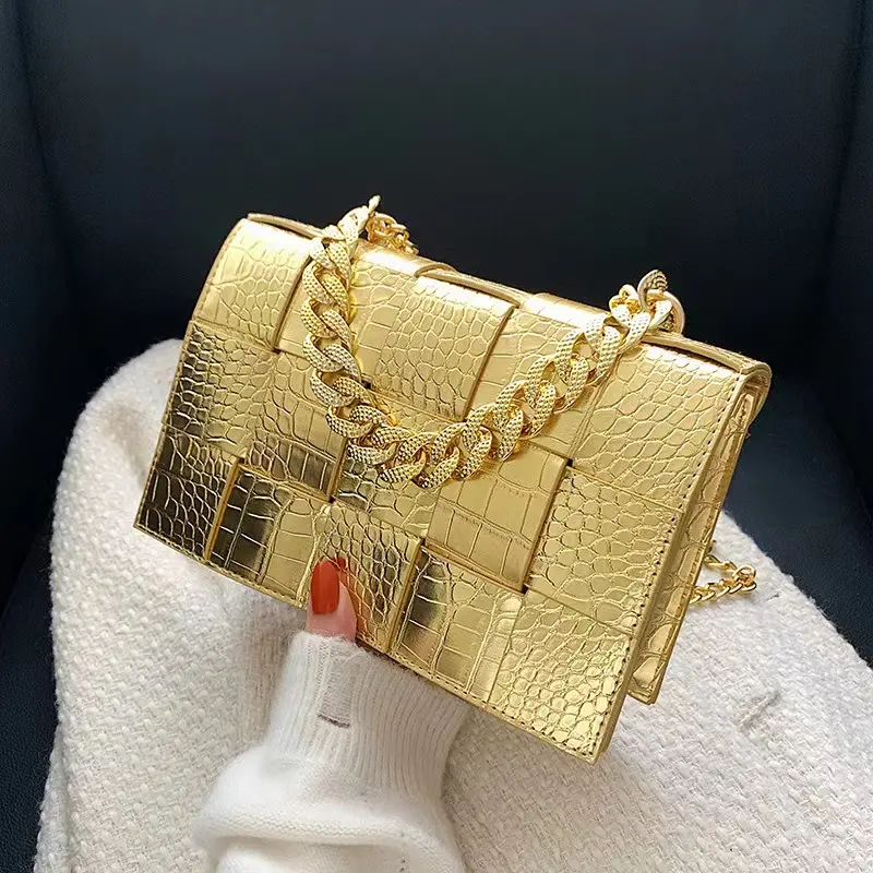 2022 ladies handbags designs high quality rattan elegant gift woven purse handbags sets women bags metal gold luxury purse