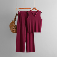 Ensemble décontracté d'été deux pièces pour femme : Haut tricoté sans manches à col rond et pantalon large, motif uni, ensemble pull tendance