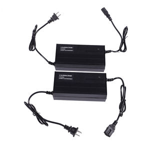 Cargador de batería de litio personalizado de 48V, 2A, 3A, piezas universales para patinete eléctrico para EV y bicicleta eléctrica - Product Image 1