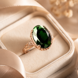 Anello da Donna in Stile Vintage Reale con Pietra Scintillante, Elegante Gioiello da Dito per Occasioni di Lavoro, Feste e Banchetti - Product Image 5