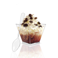 Voedselveilige transparante vierkante PS mousse cakebekers met deksels, wegwerpbaar, met schuine rand voor tiramisu en gelaagde desserts