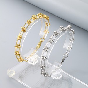 Pulsera de Eslabones con Nudos Chapada en Oro de 18K, Pulsera de Cadena de Acero Inoxidable Tipo Clip, Joyería Impermeable y Antideslustre para Mujer - Product Image 3
