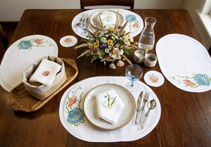 Set de table ovale en coton avec motif coquillages et algues brodés, style méditerranéen, lavable en machine, pour usage domestique - Product Image 2