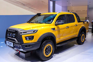 Camioneta Pickup de carga diésel de cuatro ruedas automática <span class=keywords><strong>4x4</strong></span> de nueva generación Euro 6 cámara trasera estándar de emisión Mini valla izquierda - Product Image 5