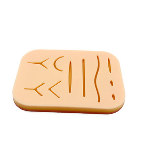 Module de pratique de suture sur peau simulée en silicone pour étudiants en médecine, destiné à l'enseignement et au commerce international transfrontalier. - Product Image 2