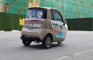 Pour un excellent rapport qualité-prix : Van électrique 2500W avec sièges en cuir individuels à propulsion arrière, intérieur sombre et caméra arrière pour adultes - Product Image 3