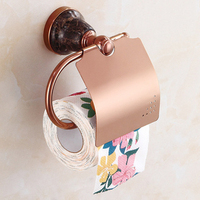 Ensemble d'accessoires de salle de bain de luxe en métal rose doré écologique sur huit pièces pour la maison, l'hôtel et la cuisine