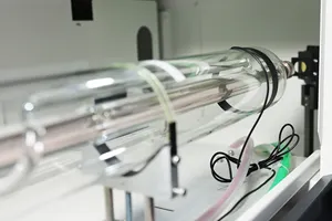 Mesin pemotong Laser lembaran Laser, mesin pemotong Laser CO2 Cnc lembaran non-logam Harga kayu tanpa penutup
