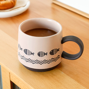 Vintage Coarse Large Size Pink Hand-Painted Relief Small Fish <b>Ceramic</b> <b>Mug</b> New Design with Good Quality for Business Gifts - Product Image 6