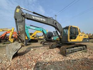 Excavadora de cadenas Volvo EC200D de alta calidad para construcción, usada, con 1 año de garantía, incluye motor, bomba y engranajes. - Product Image 3