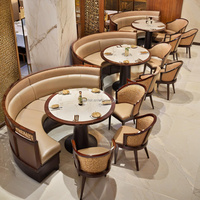 Ensemble de table à manger pour café moderne Mobilier pour restaurant Tables et chaises de salle à manger de luxe rondes en acier inoxydable et marbre