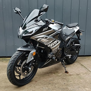 <span class=keywords><strong>Moto</strong></span> sportive <span class=keywords><strong>de</strong></span> <span class=keywords><strong>course</strong></span> à essence 400cc d'occasion - Product Image 5