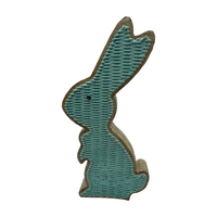Nouvel Arrivage en Gros : Lapin en Polyresine Rose et Vert avec Finition Bois – Cadeau de Pâques Amusant et Adorable, Décoration de Table