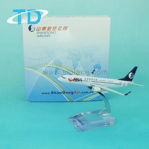 Shandong Airplane รุ่นโลหะ <span class=keywords><strong>B737</strong></span>-<span class=keywords><strong>800</strong></span>เครื่องบินออกแบบเดสก์ท็อปโบอิ้งเทคนิคการทาสีสำหรับของขวัญทางธุรกิจ - Product Image 6