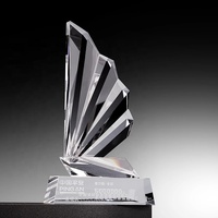 Cristal artisanat meilleure vente personnalisé affaires verre voile trophée bateau forme prix K9 verre trophée cadeau