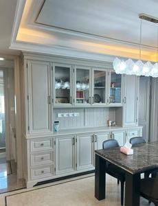 خزانة جانبية فاخرة على الطراز الفرنسي مصنوعة من خشب البلوط الصلب مع أبواب زجاجية - خزانة متينة وصديقة للبيئة مدمجة لغرفة الطعام - Product Image 3