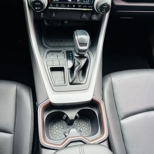 Toyota RAV4 d'occasion <span class=keywords><strong>2023</strong></span> 2.0L Traction avant SUV japonais d'occasion Prix abordable Véhicule familial économique en carburant Blanc - Product Image 3