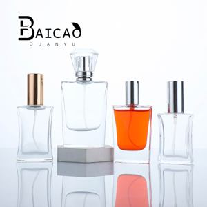 Flacon de parfum de luxe 100 ml en verre plat carré, élégant, vide, en cristal, pour voyage, rechargeable, avec bouchon à vis et pulvérisateur - Product Image 3