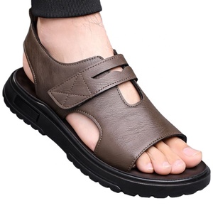 Sandales plates pour hommes, bout ouvert, à enfiler, décontractées, été, semelle extérieure en caoutchouc, semelle intermédiaire en EVA, doublure en PU, style uni - Product Image 1